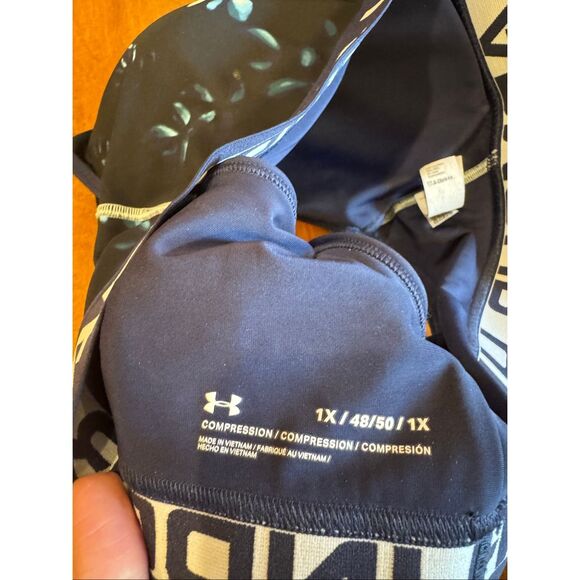 Woman’s under armour compression plus size sports bra size 1XL - Picture 4 of 4